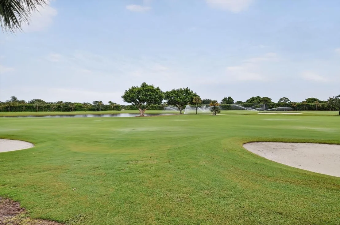 Photo of 5884 Pinebrook Drive