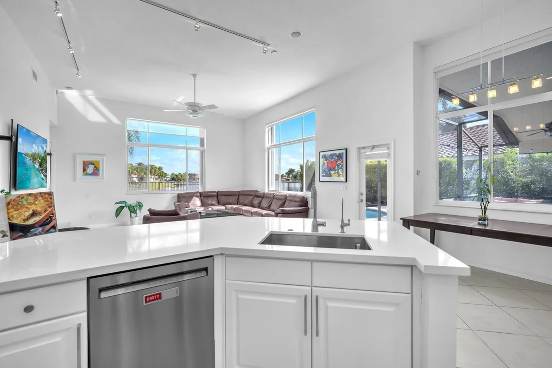 Photo of 2984 Oakbrook Drive