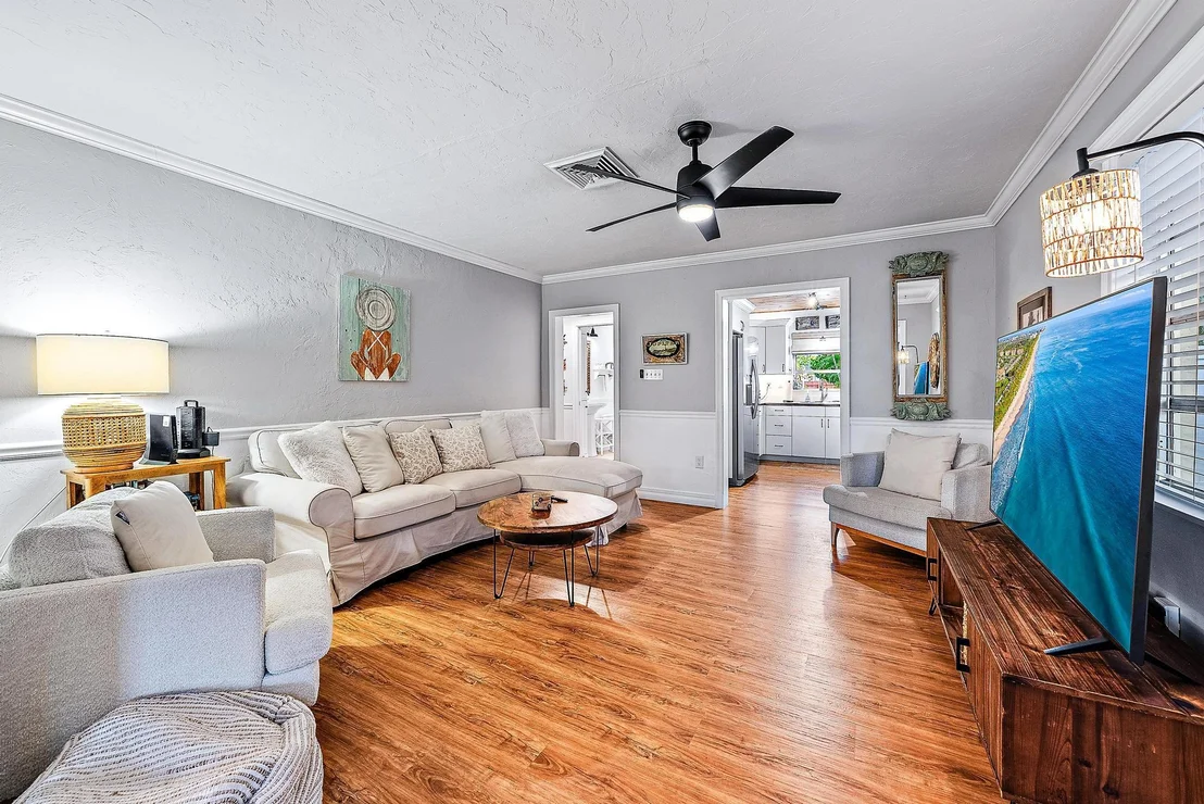 Photo of 310 2nd Street
