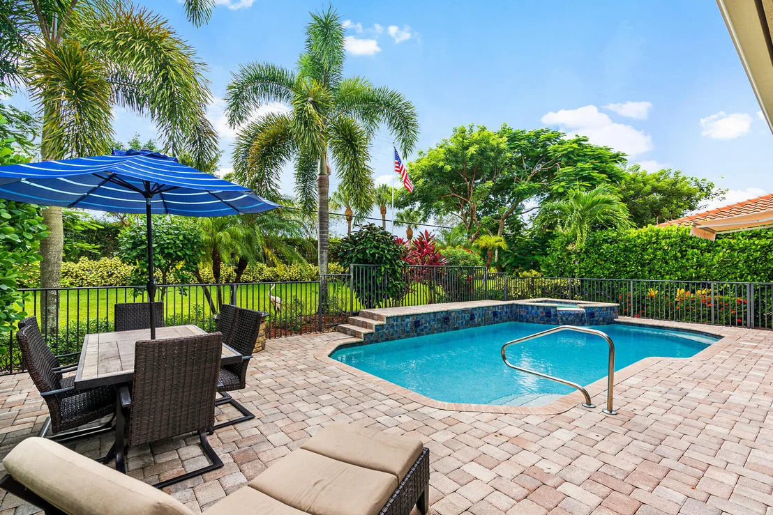 Photo of 10652 Ivanhoe Lane