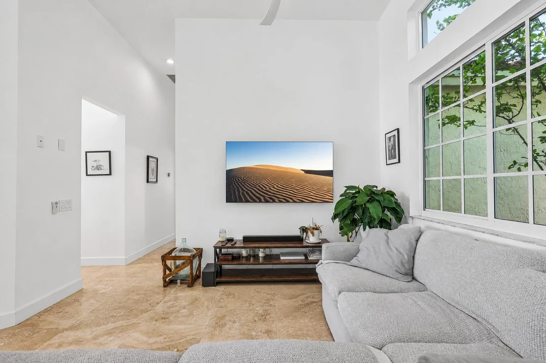 Photo of 762 Heritage Drive