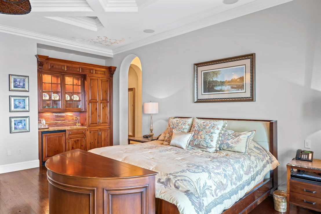 Photo of 4117 S Ocean Boulevard