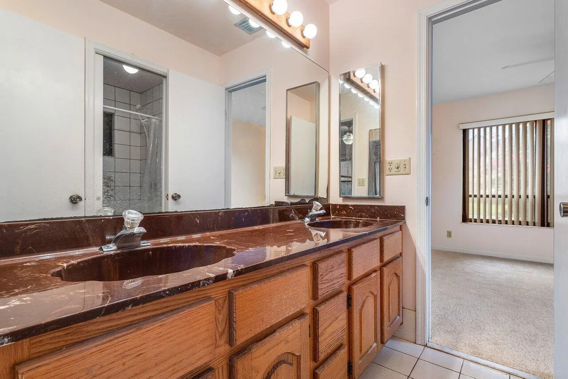 Photo of 4744 Dolphin Drive
