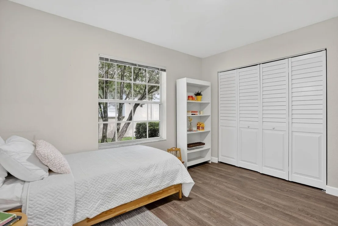 Photo of 2807 Oakbrook Lane