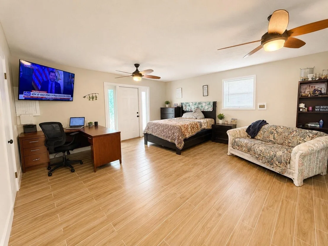 Photo of 1095 CHOBEE Loop