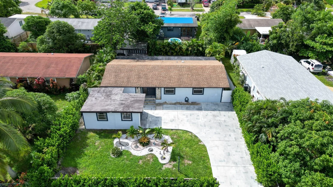 Photo of 3834 Mackinac Road