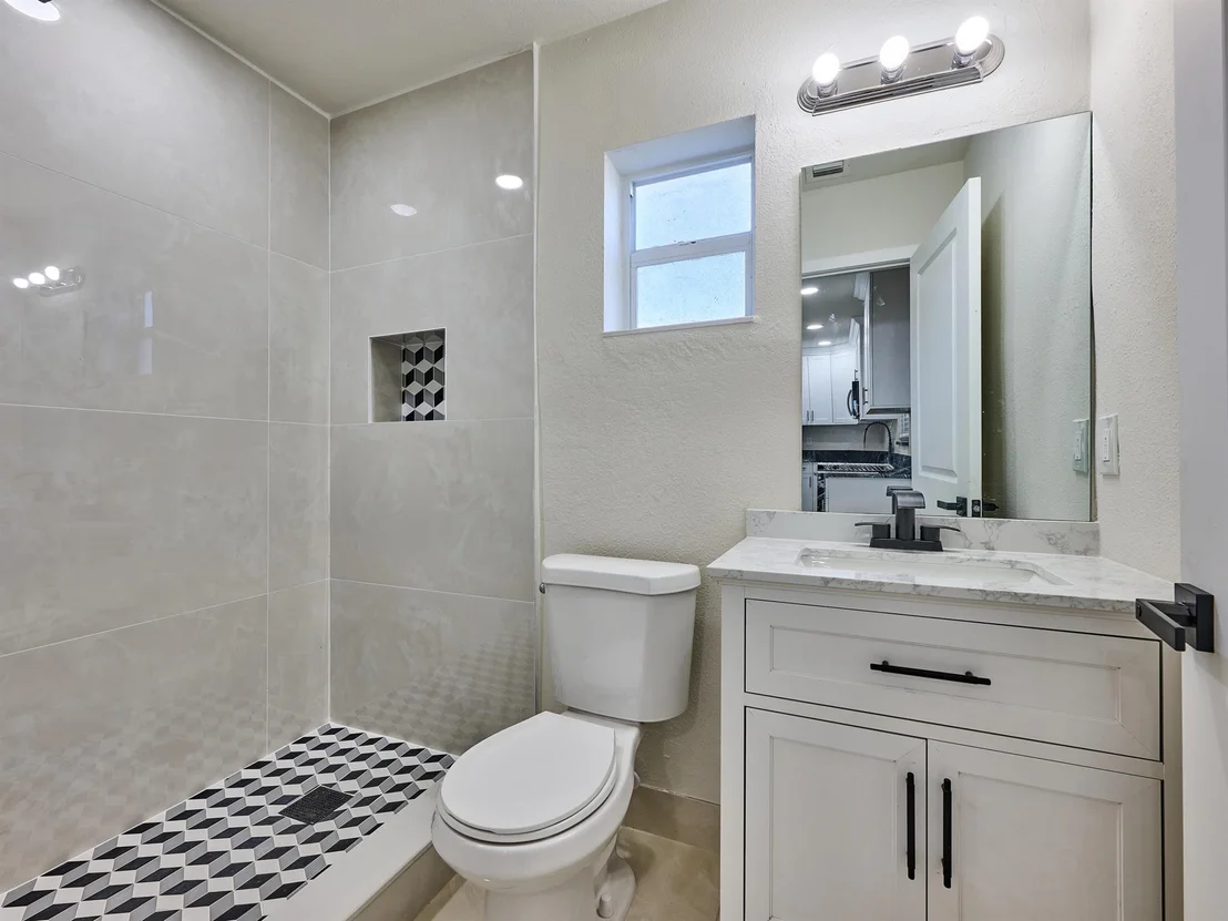 Photo of 168 SE 27th Place