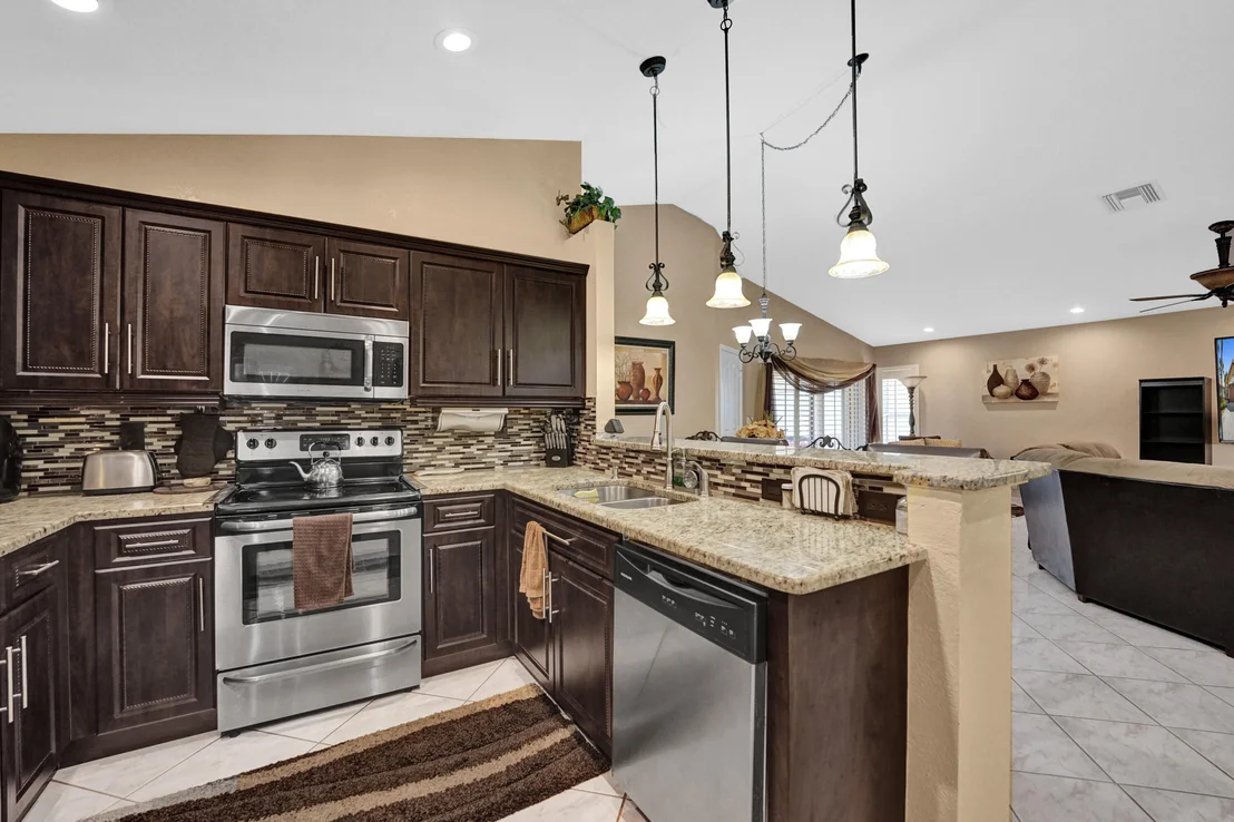 Photo of 165 Harbor Lake Circle