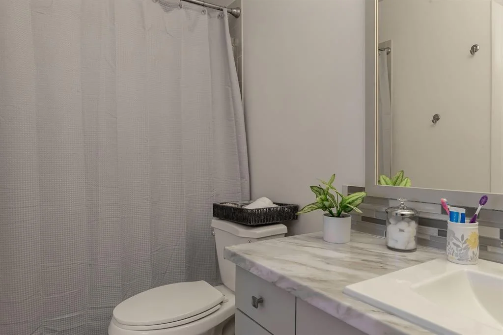 Photo of Unit C at 5021 Nesting Way