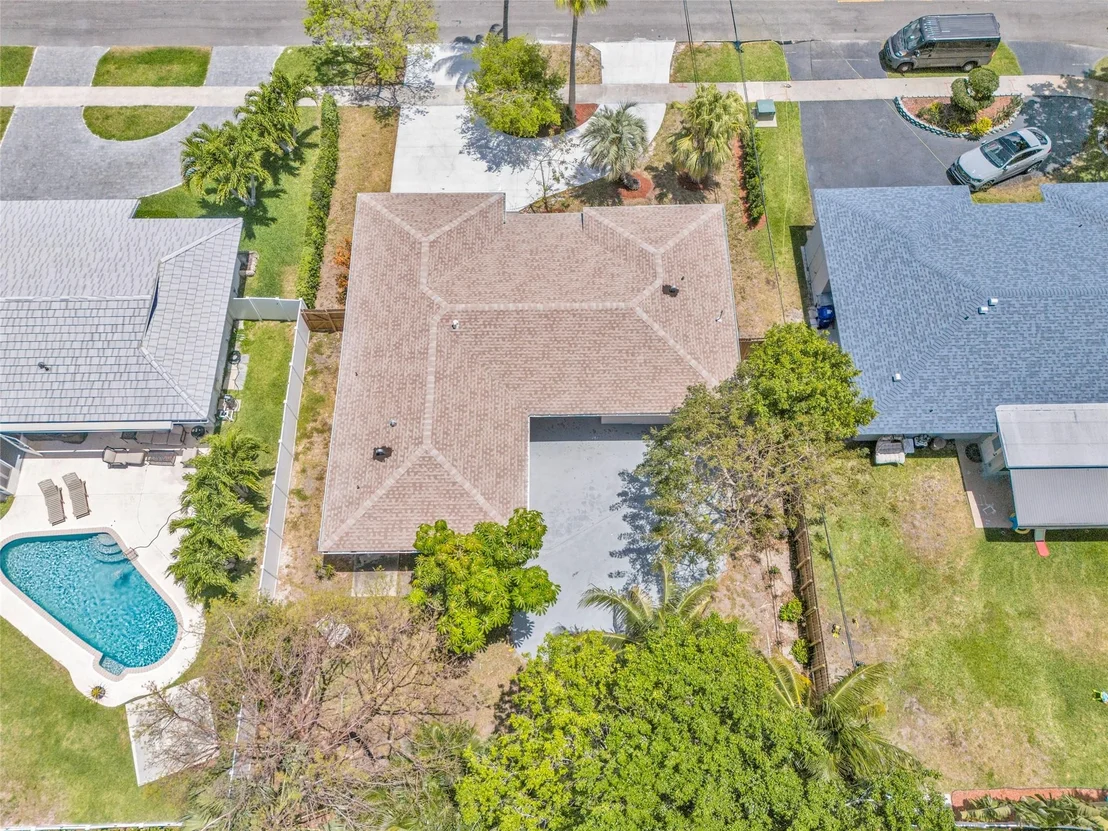 Photo of 421 SE 5th Avenue