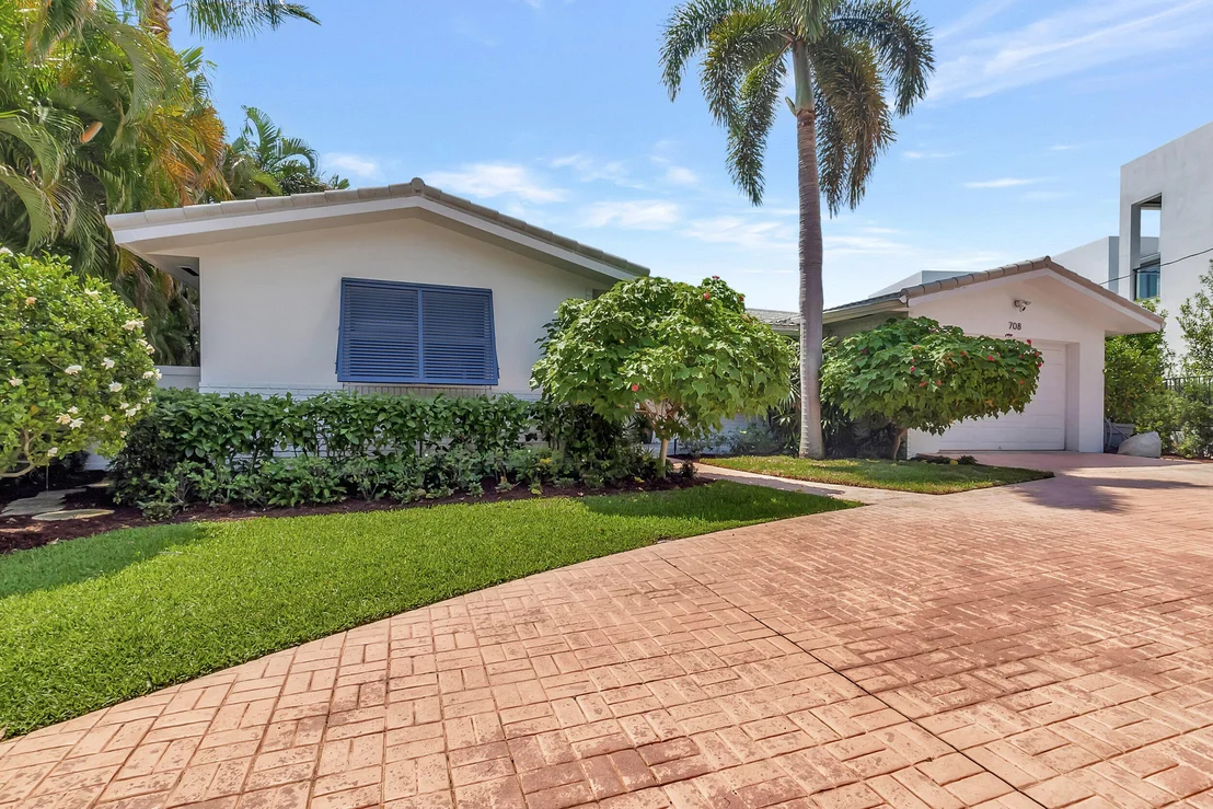 Photo of 708 SE 9th Street