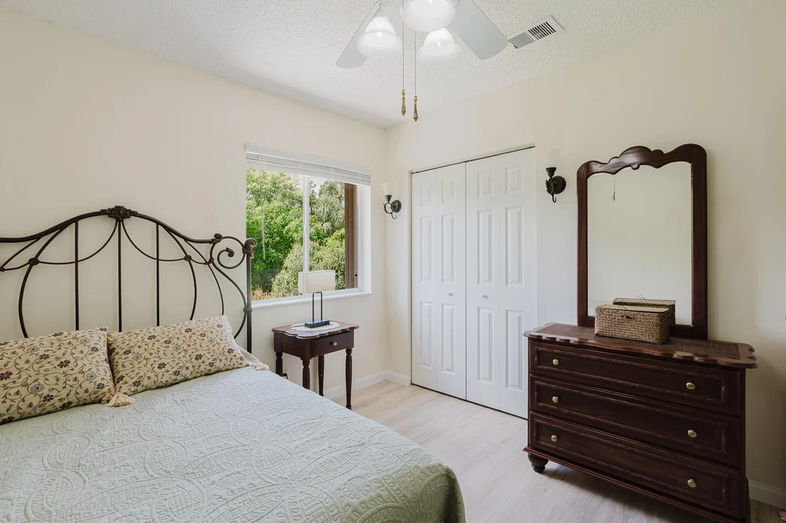 Photo of 1124 Rialto Drive