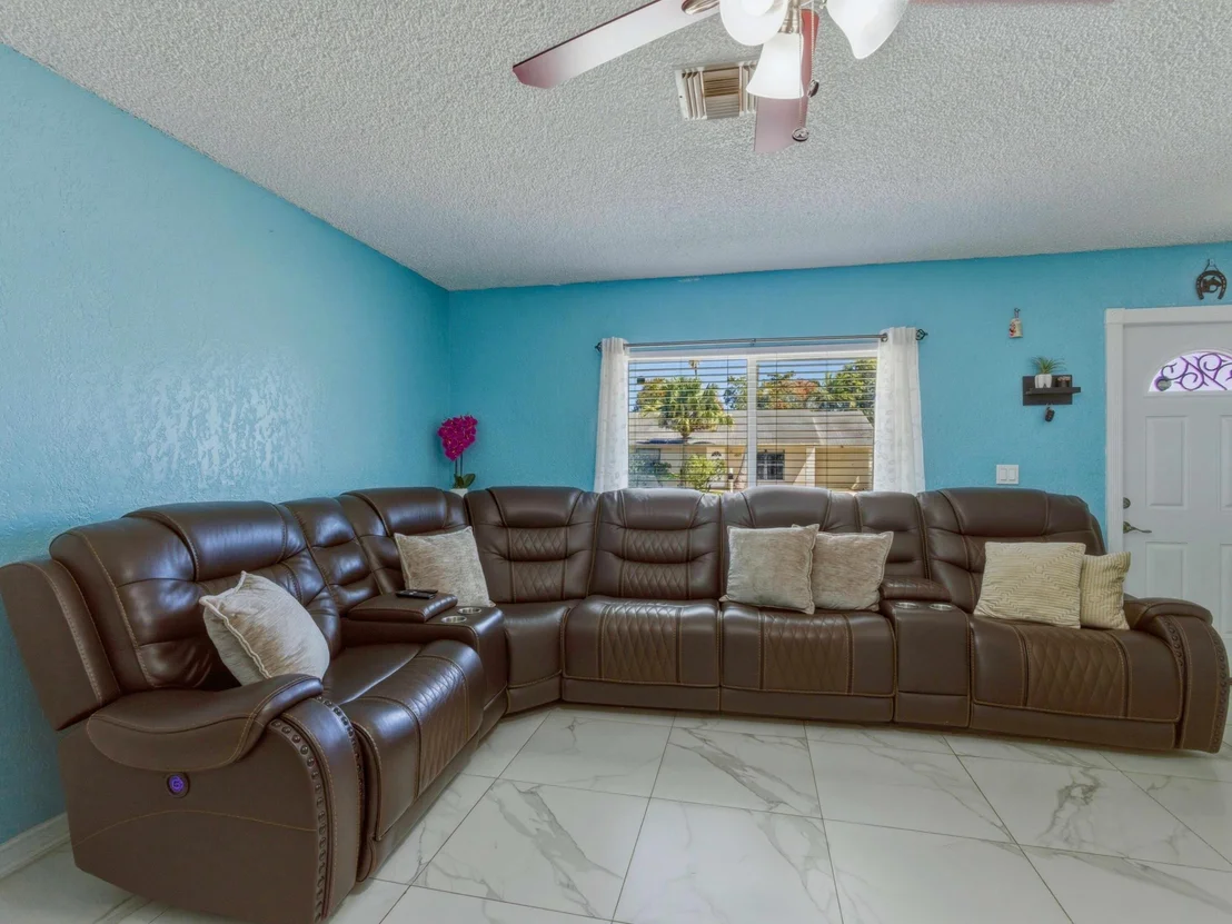 Photo of 5928 Ithaca Circle W
