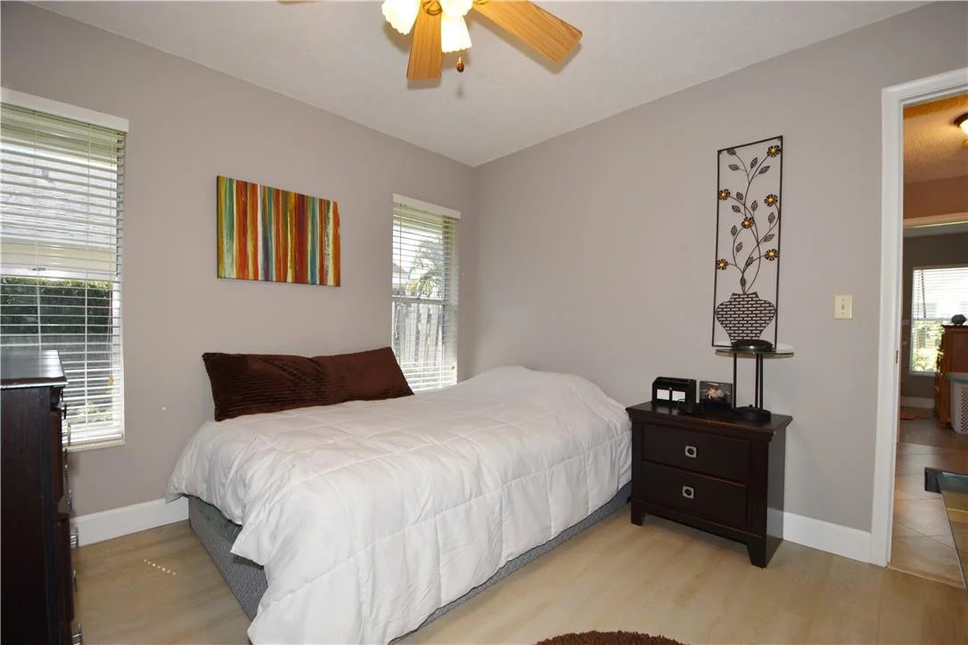 Photo of 562 NW 45th Way