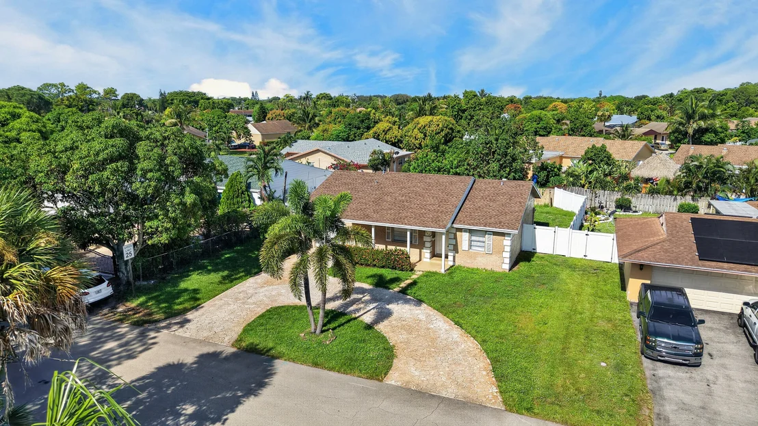 Photo of 702 PLACE TAVANT
