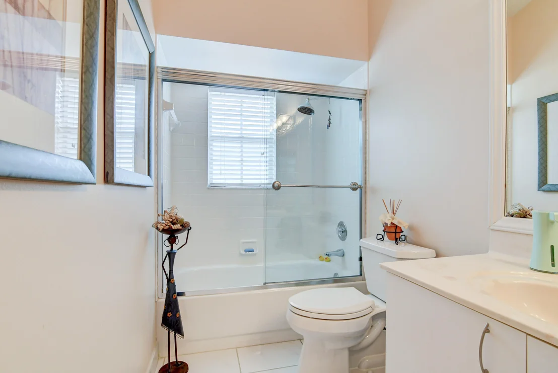 Photo of 6081 Bluegrass Drive