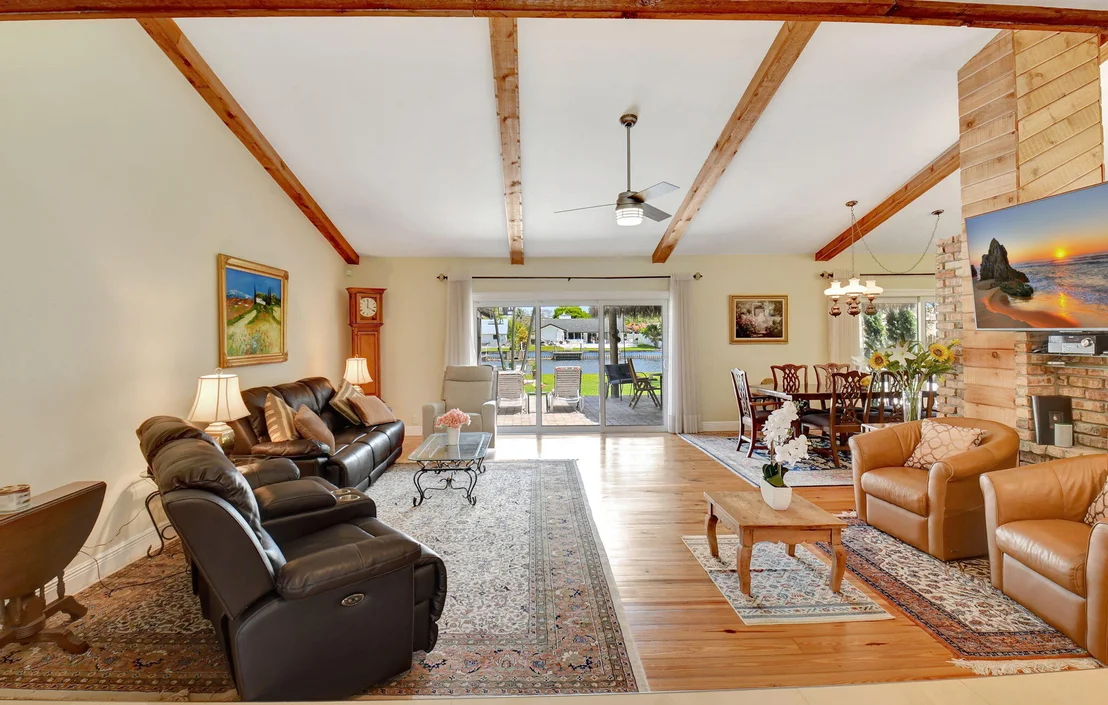 Photo of 147 Oregon Lane