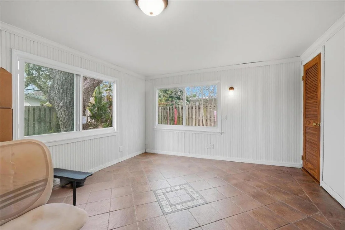 Photo of 330 SE 6th Street