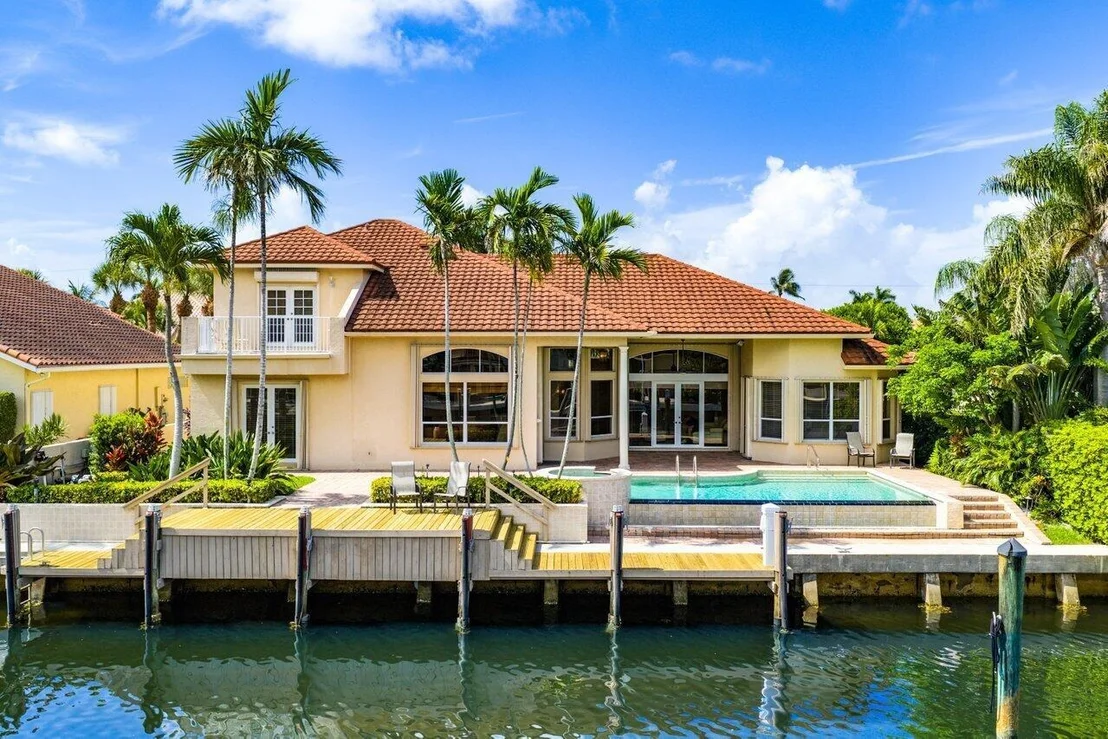 Photo of 923 Hyacinth Drive