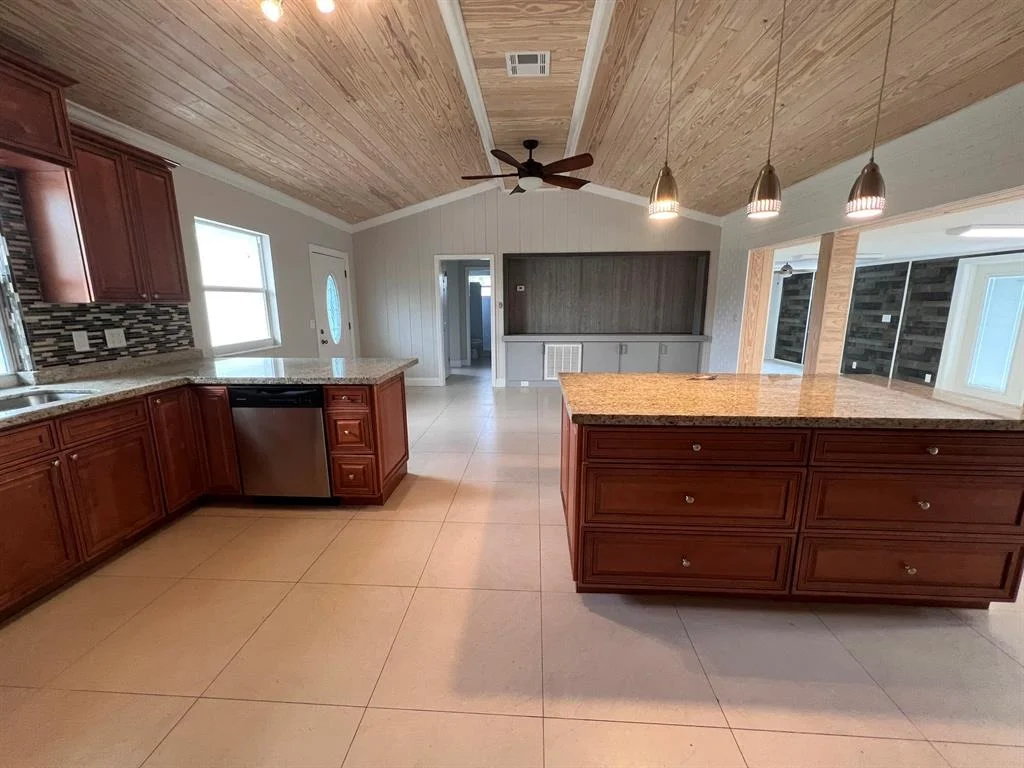 Photo of 638 Date Palm Drive