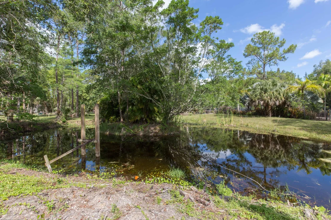 Photo of 1102 Hyde Park Road