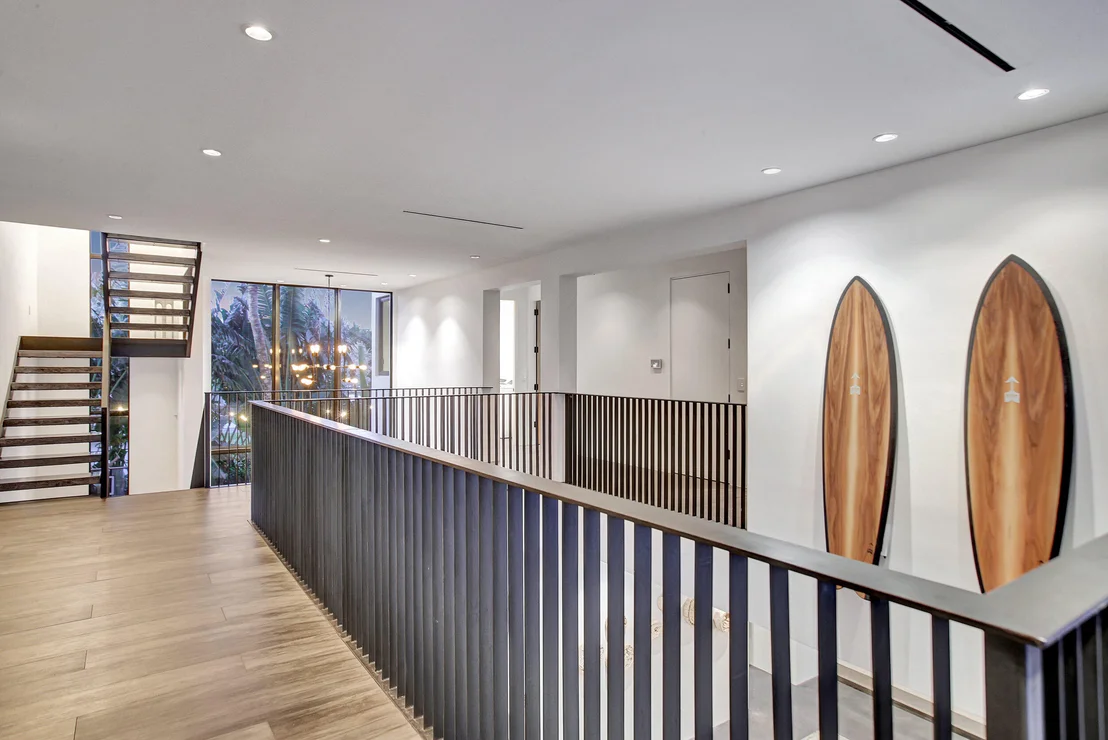 Photo of 3421 Beacon Street