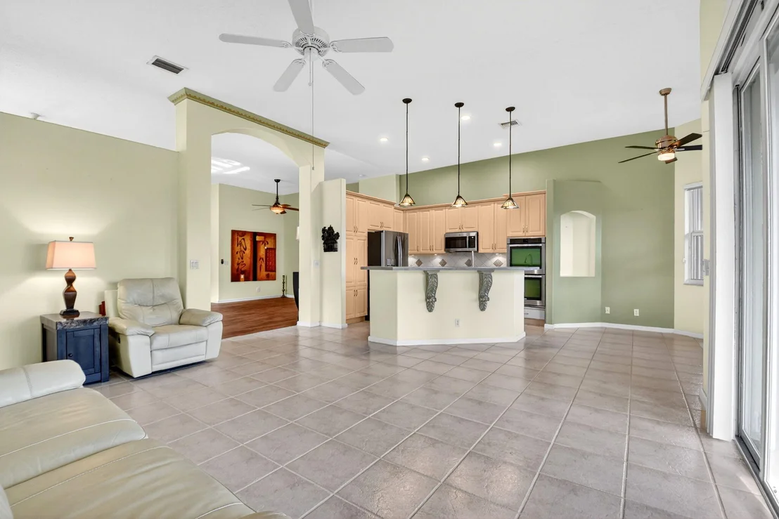 Photo of 7204 Demedici Circle