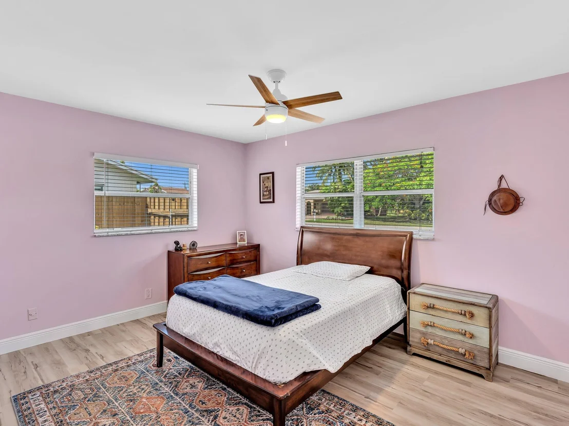 Photo of 633 Heron Drive