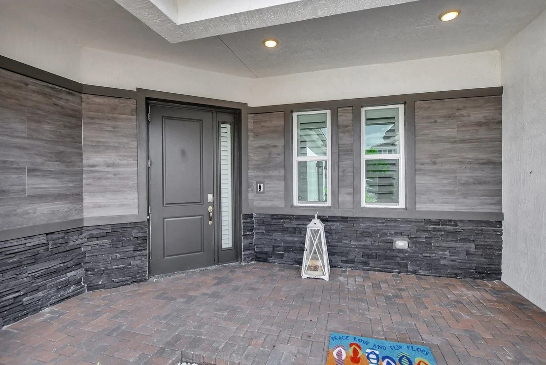Photo of 6422 Esprit Way