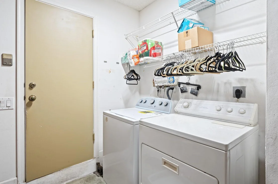 Photo of 1120 Alexander Bend