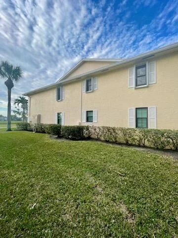 Photo of Unit A at 1092 Keystone Drive