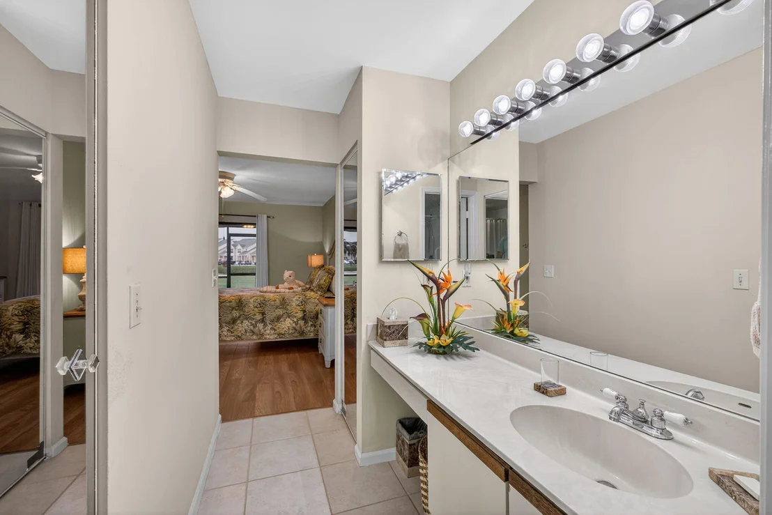 Photo of Unit F at 2041 Keystone Drive