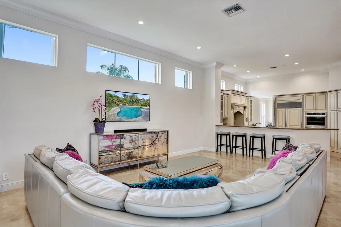 Photo of 6454 NW 93rd Drive