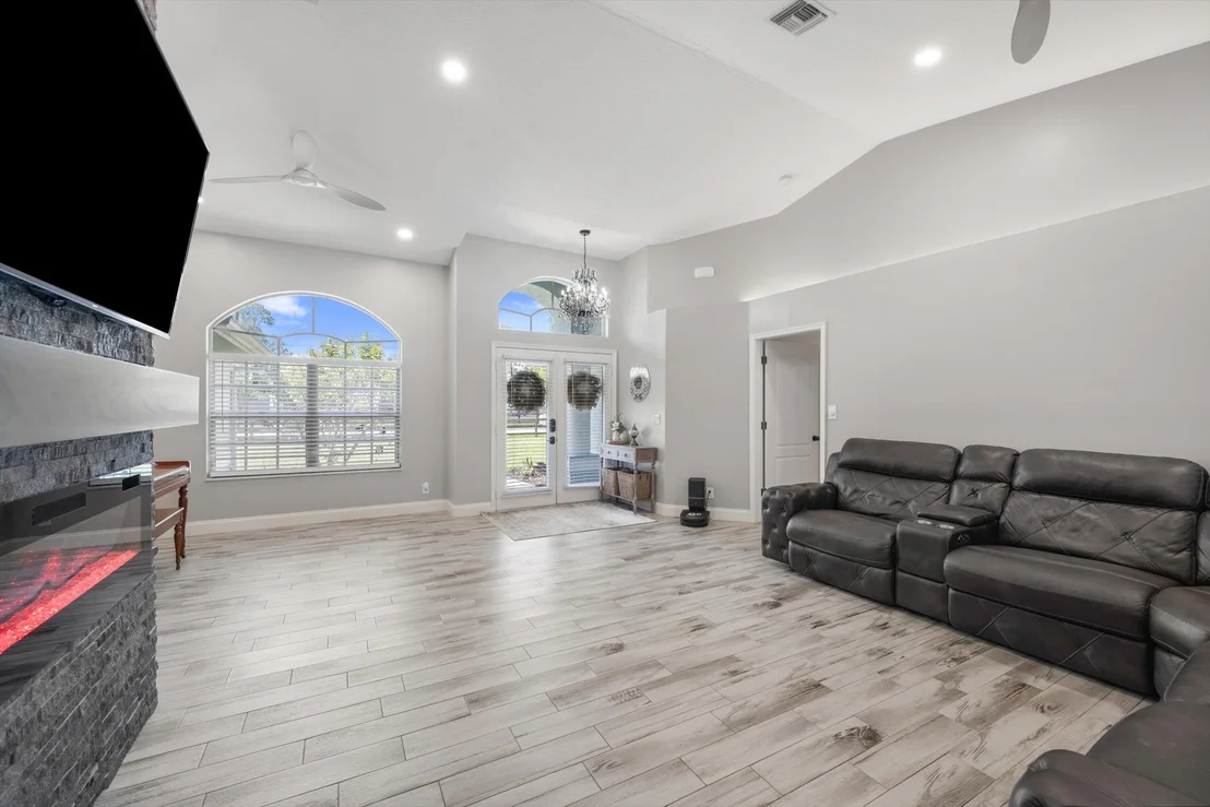 Photo of 14862 85th Road N