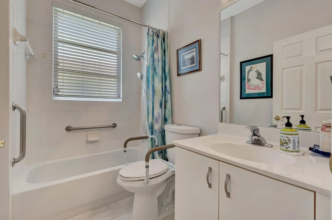 Photo of 10588 Royal Caribbean Circle