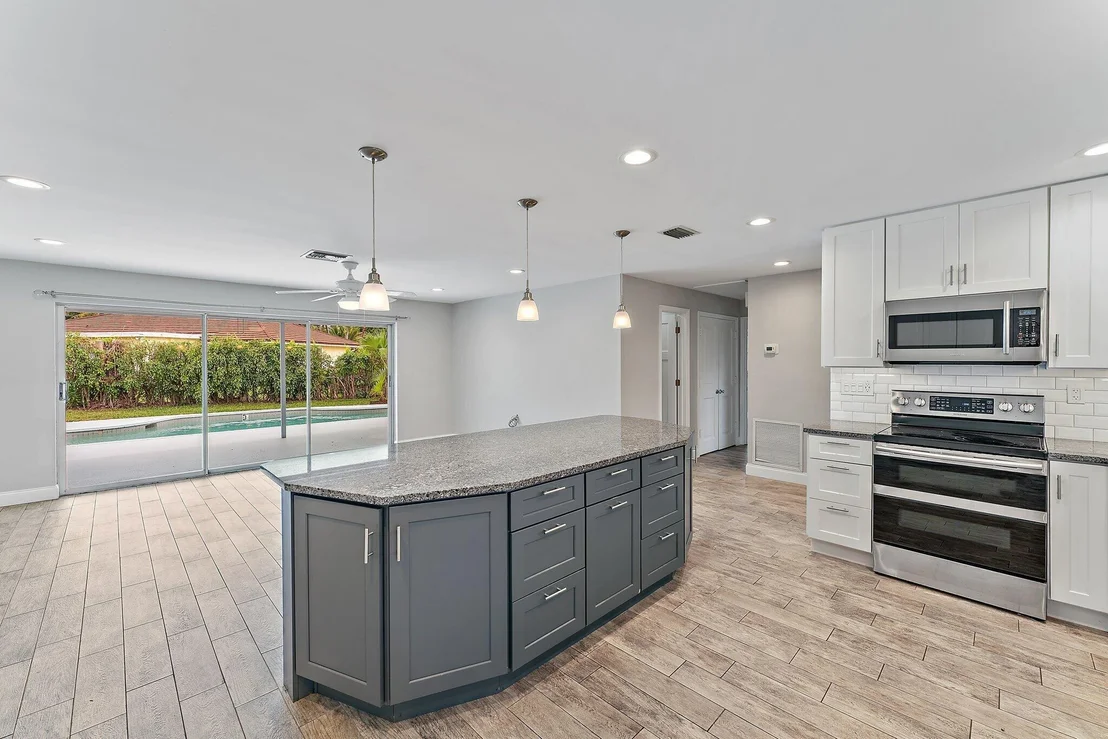 Photo of 538 Dover Road N