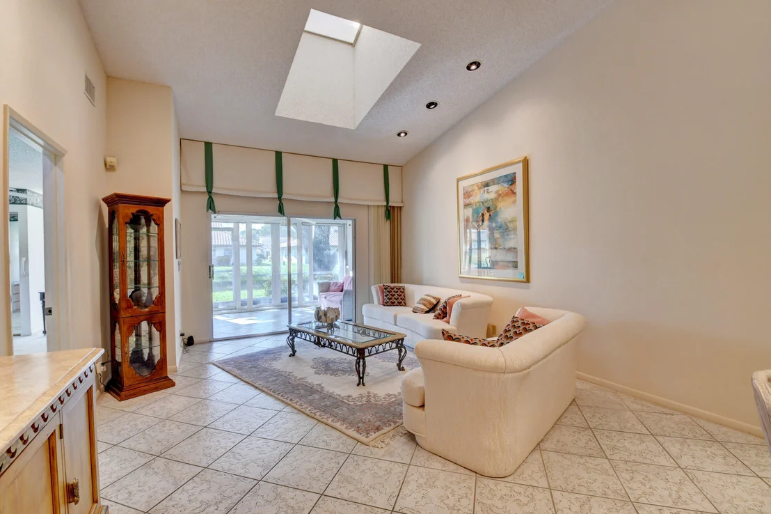 Photo of Unit A at 6384 Mill Pointe Circle