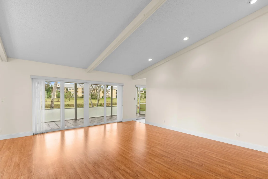 Photo of 6230 Petaluma Drive