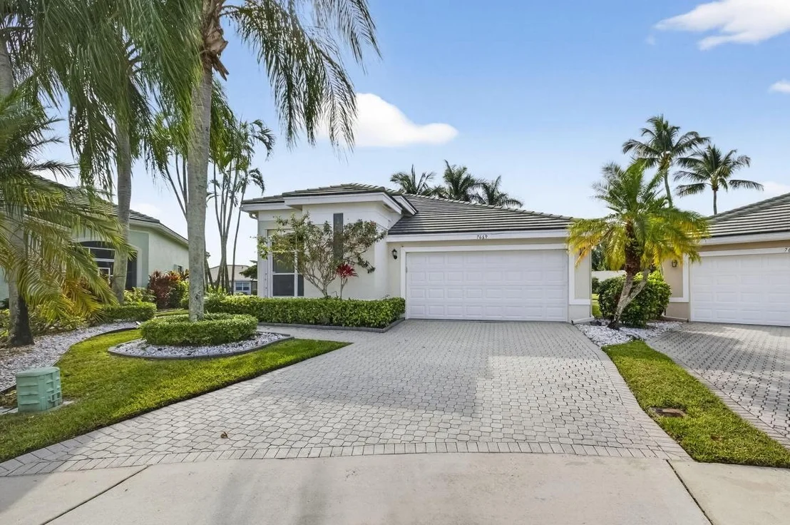 Photo of 7669 Rockford Road