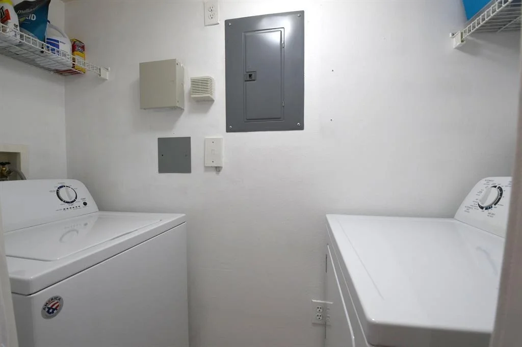 Photo of Unit 423 at 423 Villa Circle