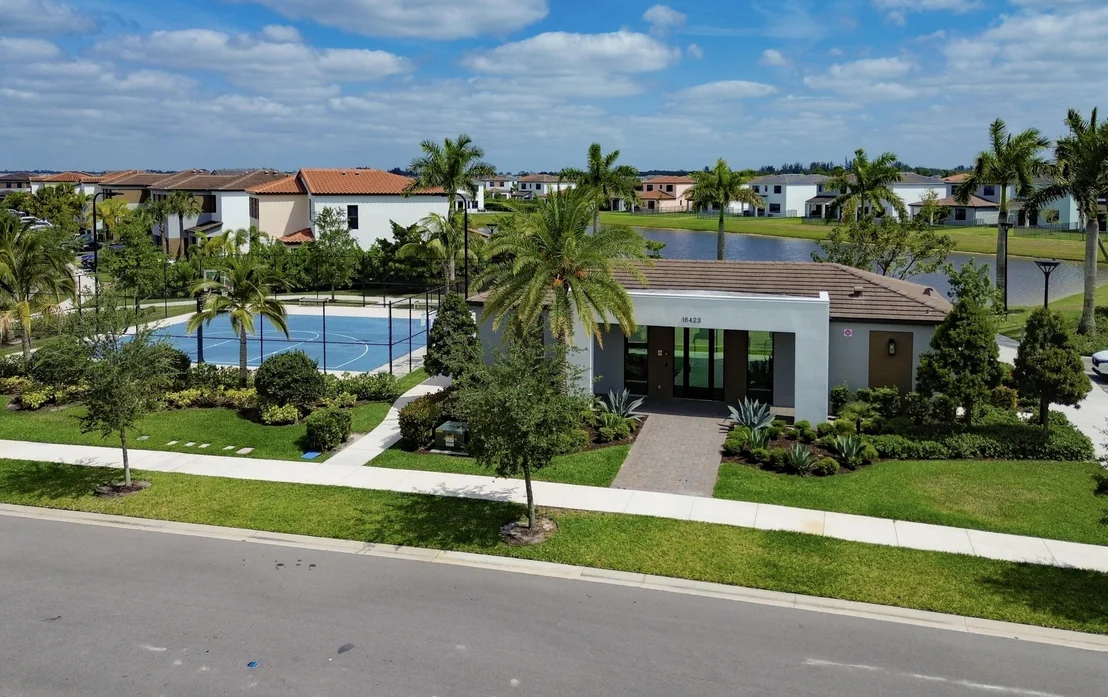 Photo of 16420 Sandy Shore Drive