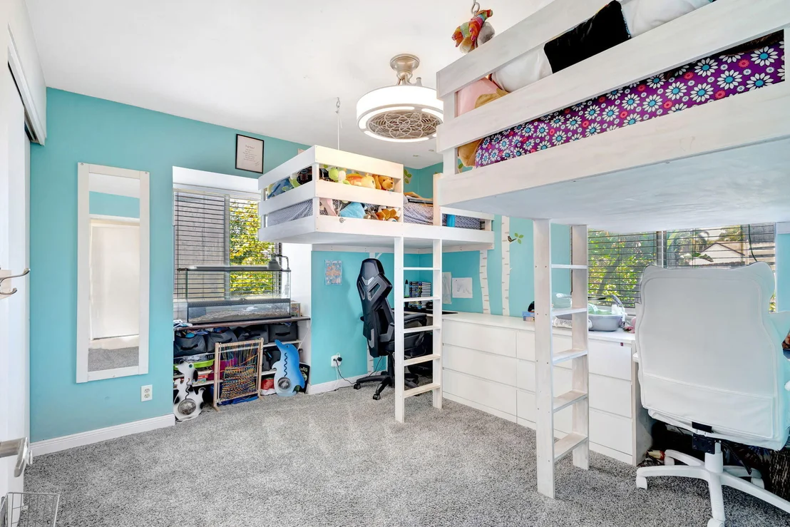 Photo of 18020 Anchor Drive