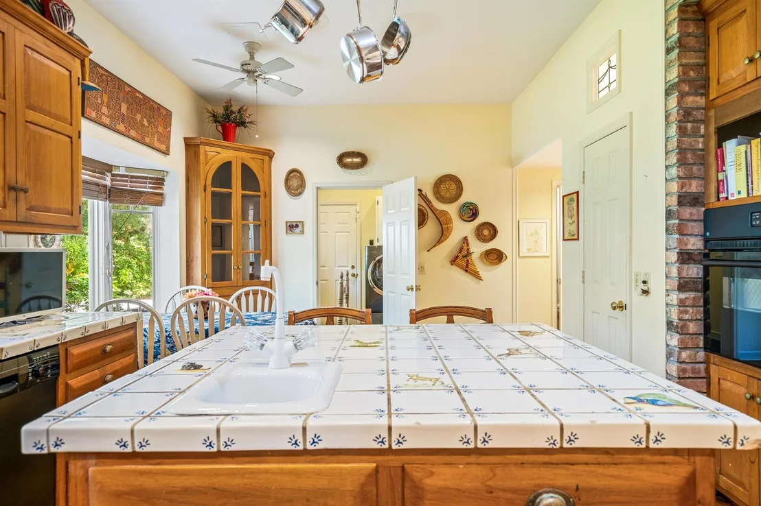 Photo of 1086 Winding River Road