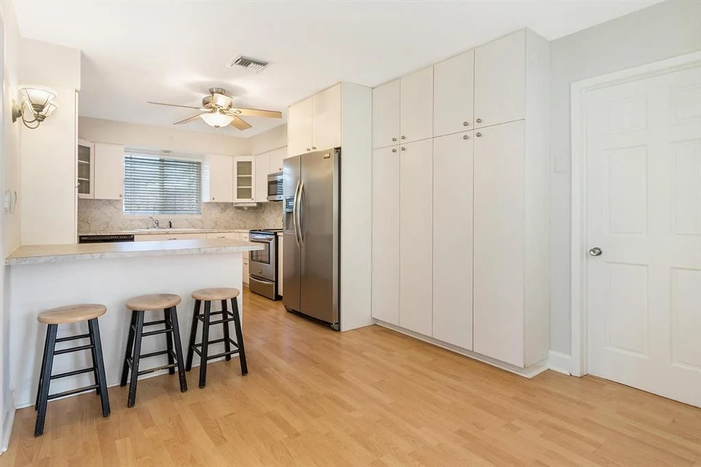 Photo of 2370 NE 14th Terrace