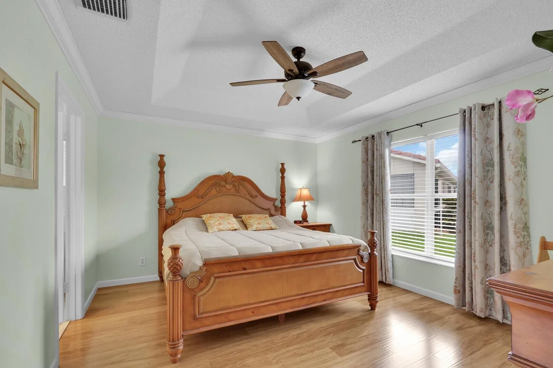 Photo of 135 Sausalito Drive