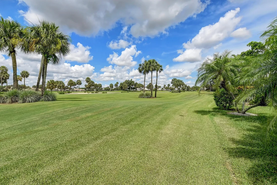 Photo of 7544 Rexford Road