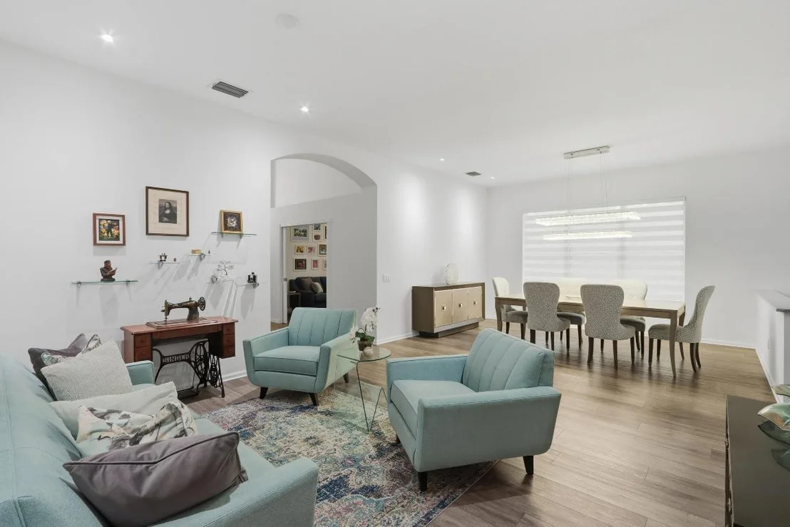 Photo of 8752 Palm River Drive