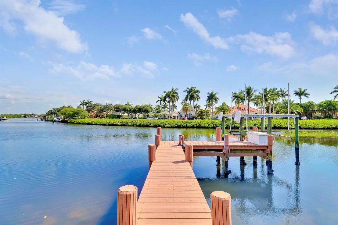 Photo of 8733 SE Compass Island Way
