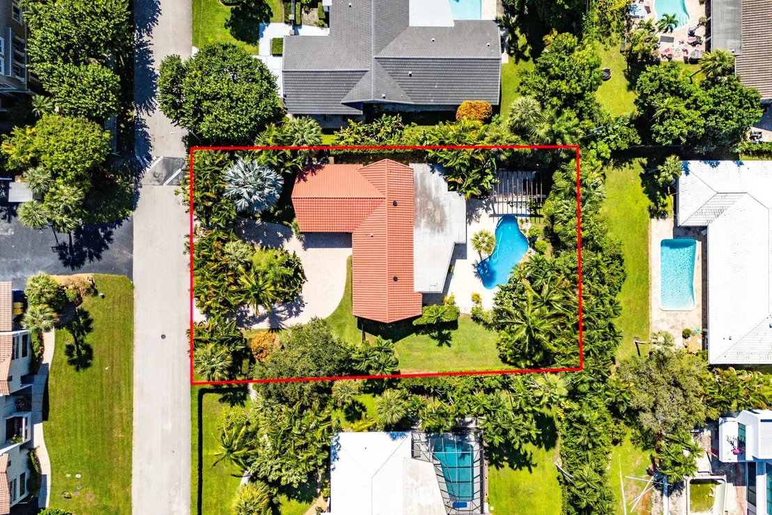 Photo of 2301 Banyan Road