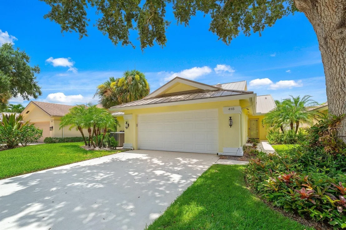 Photo of 418 River Edge Road